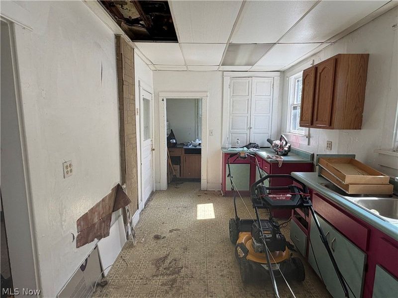 503 Euclid Avenue, Toronto, OH 43964 Photo 10