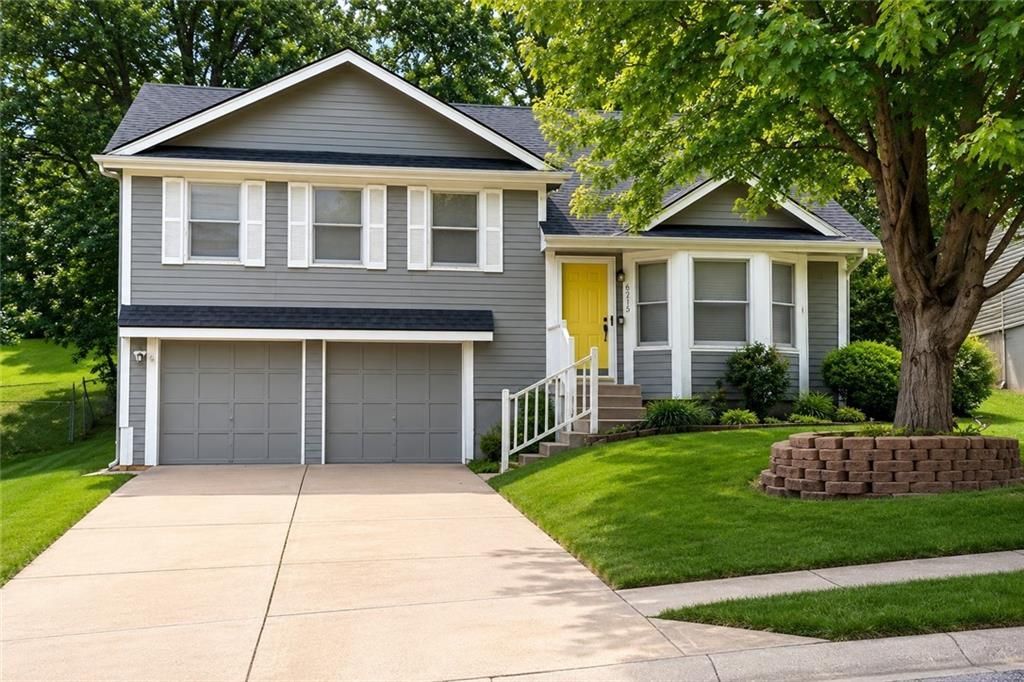 6215 N Mercier Street, Kansas City, MO 64118 Main Photo