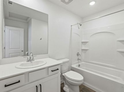 1251 Leonhardt Loop, Lincoln, CA 95648 Photo