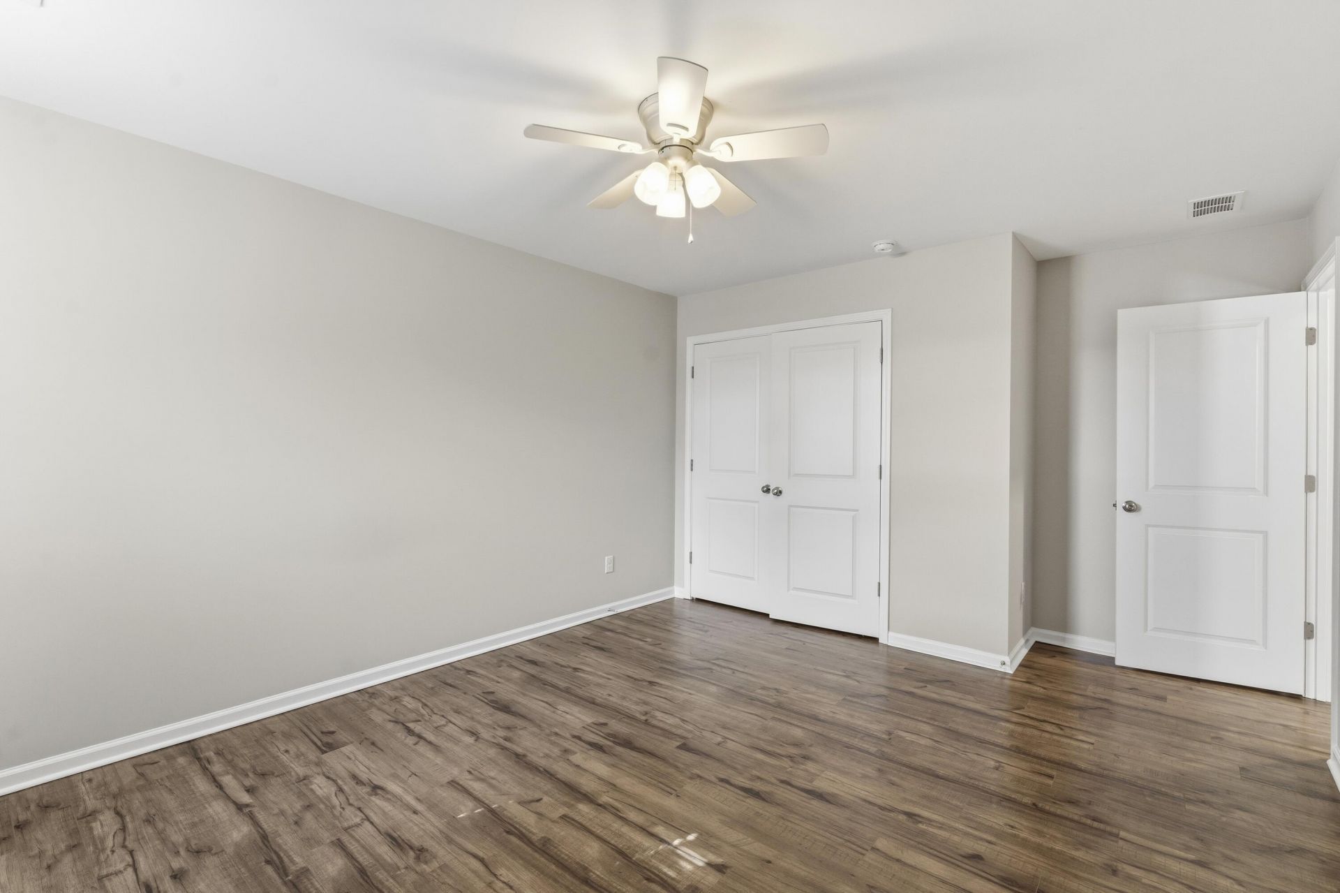 2115 Kemmerlin Street Photo 16