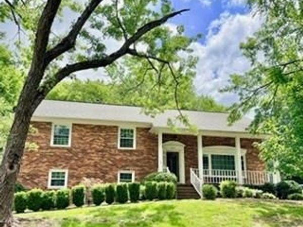 6725 Windyrush Road, Charlotte, NC 28226