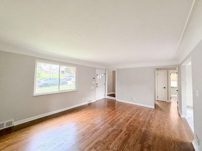 577 Lowell Avenue, Cincinnati, OH 45220 Photo 9