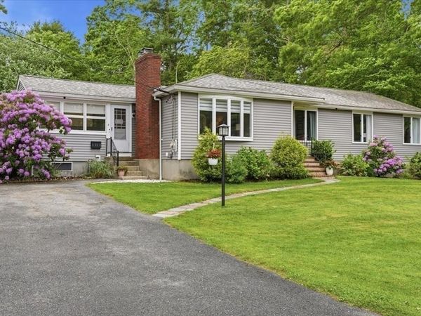 8 Lewis Park Dr S, Walpole, MA 02032
