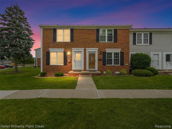 36650 Park Place Drive , Sterling Heights, MI 48310