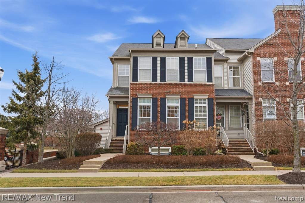 3270 Johanna Ware W, Wixom, MI 48393 Main Photo