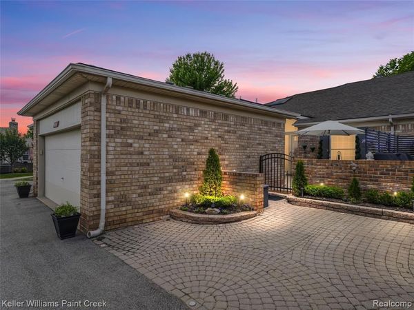 50311 Highpoint Court, Macomb Twp, MI 48044