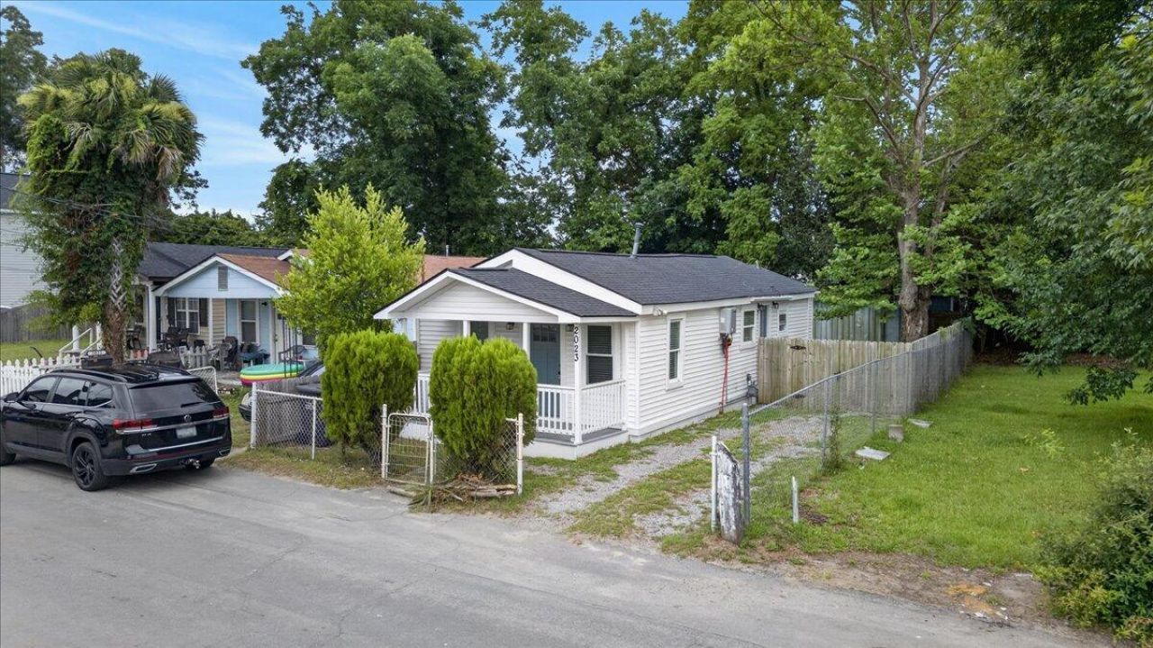 2023 Hugo Avenue Photo 27