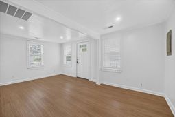 2023 Hugo Avenue photo 4