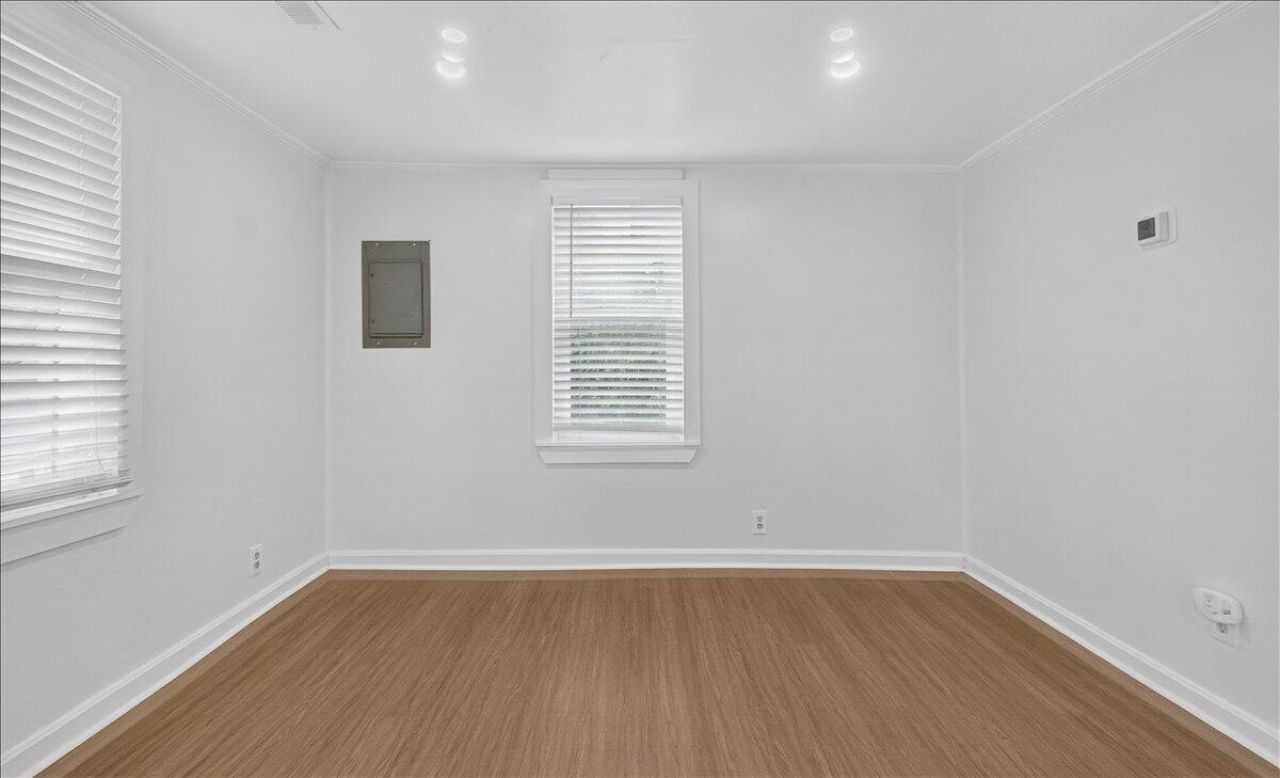 2023 Hugo Avenue Photo 5