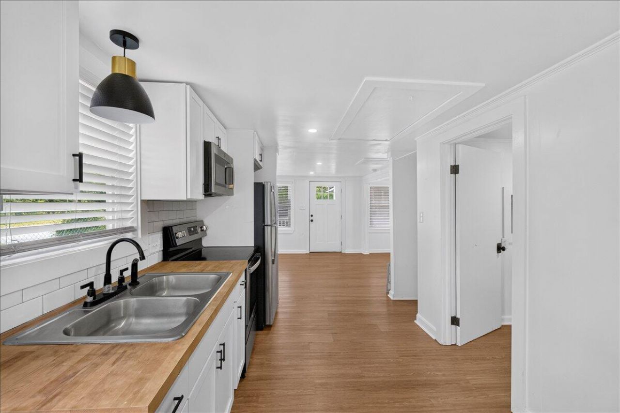 2023 Hugo Avenue Photo 9