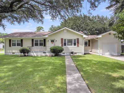 2236 Woodland Shores Road, Charleston, SC 29412