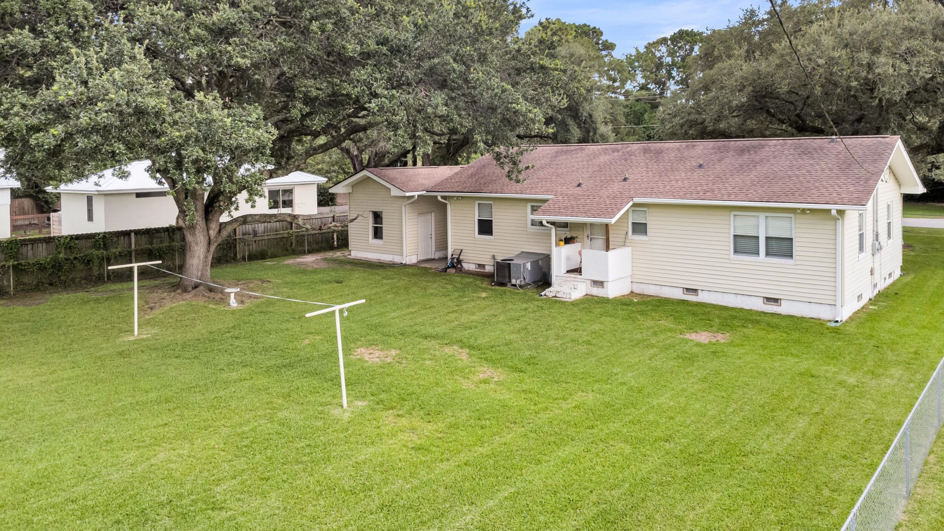 2236 Woodland Shores Road Photo 38