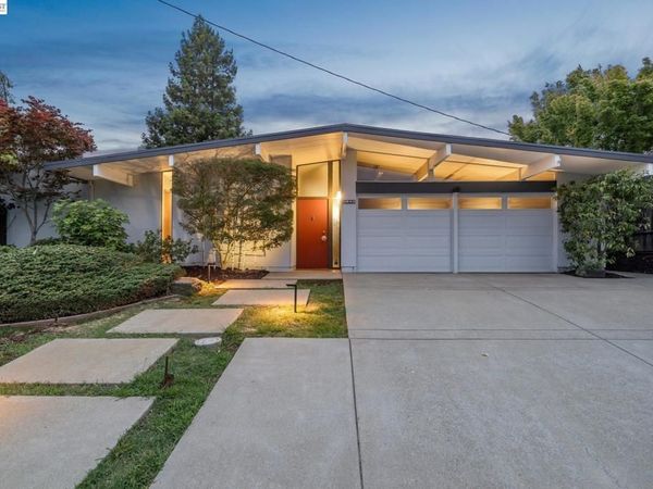 5842 Highwood Rd, Castro Valley, CA 94552
