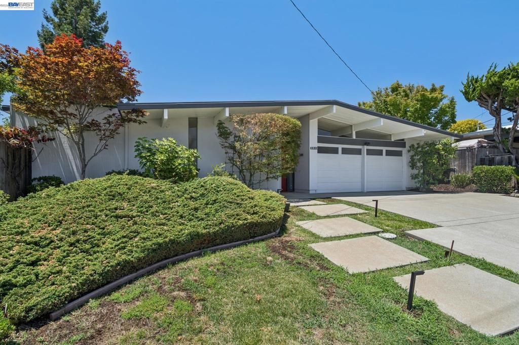 5842 Highwood Rd, Castro Valley, CA 94552 Main Photo