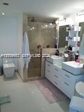 546 NE 199th Ln , Unit 4W, Miami, FL 33179 Photo