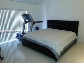 546 NE 199th Ln , Unit 4W, Miami, FL 33179 Photo