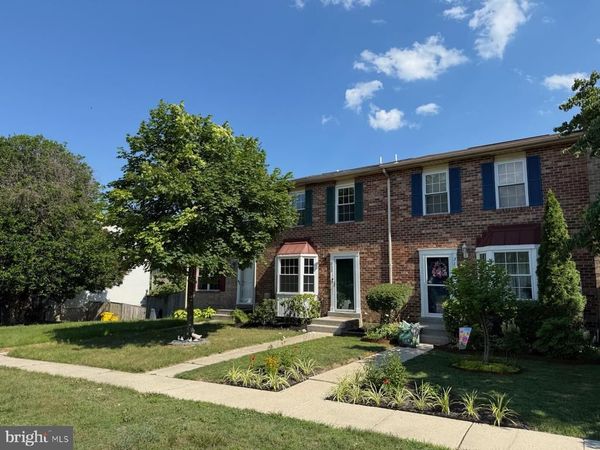 313 COOL BREEZE COURT , PASADENA, MD 21122