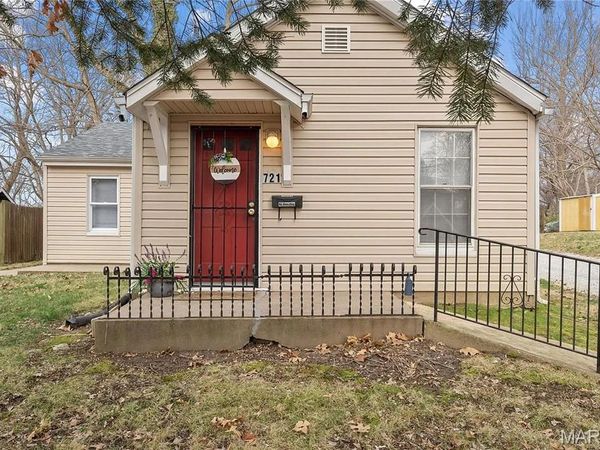 721 N Elizabeth Avenue , Ferguson, MO 63135
