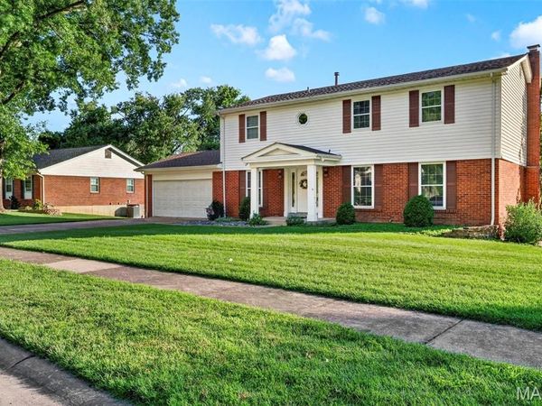 10744 Forest Path Drive , St Louis, MO 63128