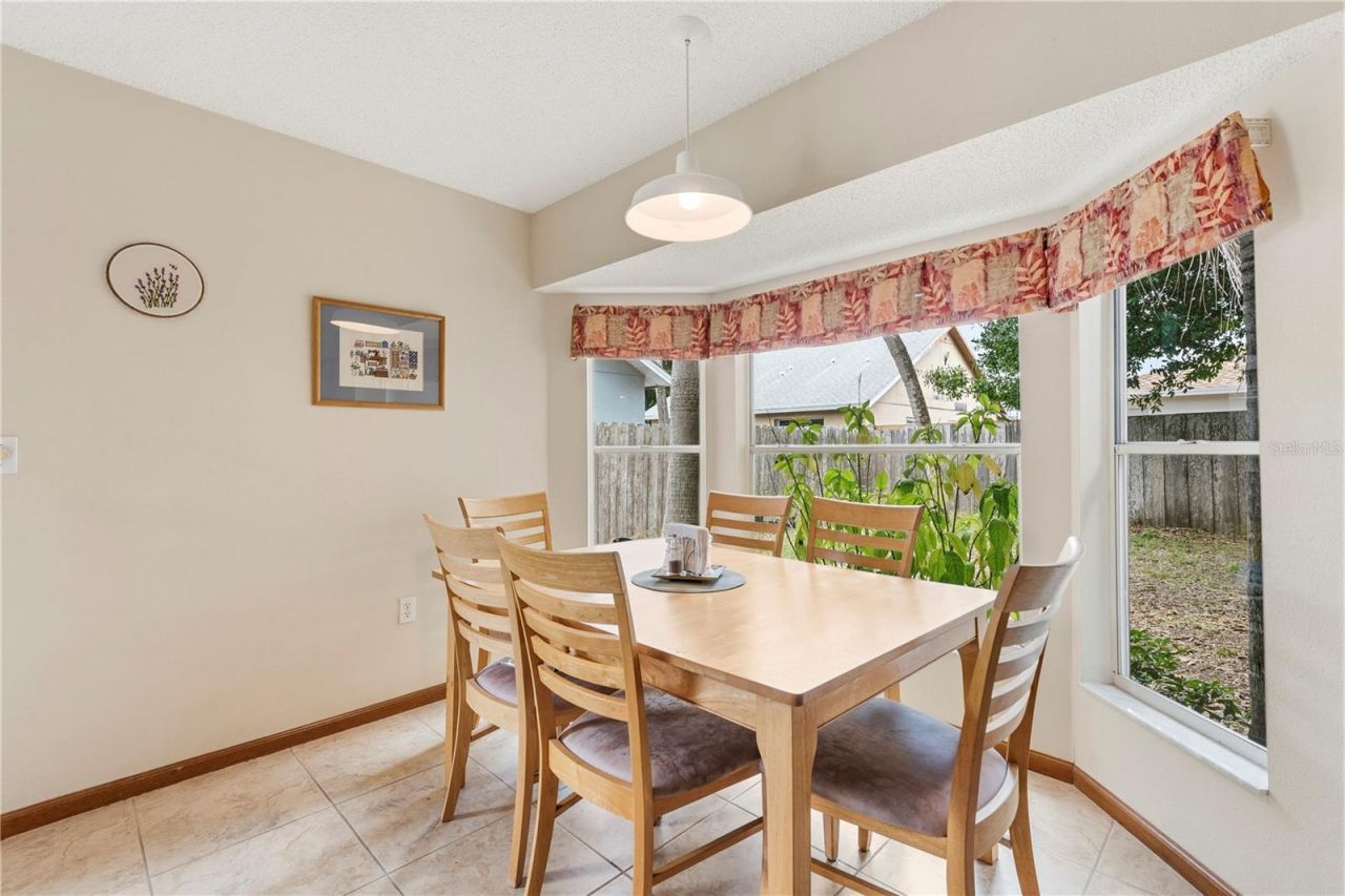 6937 42nd Court E, Sarasota, FL 34243 Photo