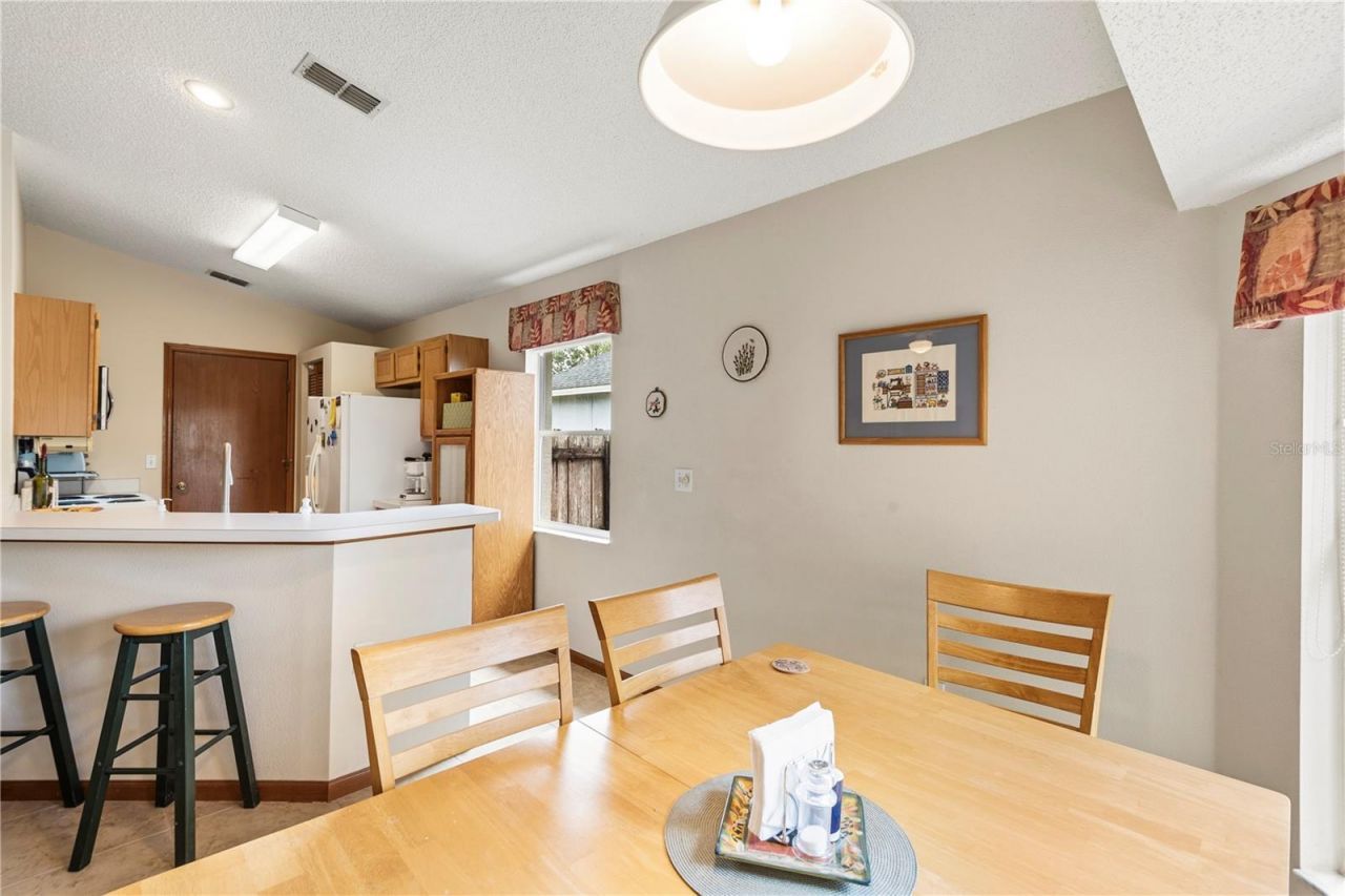 6937 42nd Court E, Sarasota, FL 34243 Photo