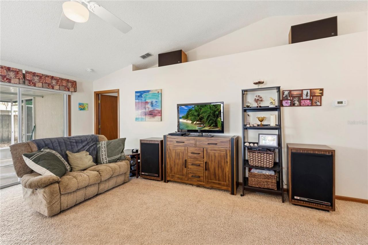 6937 42nd Court E, Sarasota, FL 34243 Photo