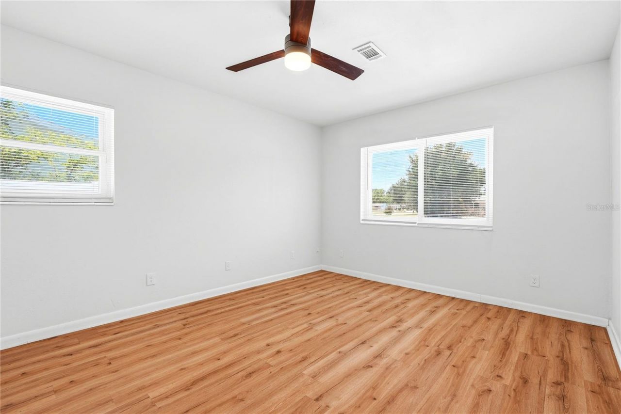 5586 30th Avenue N, Saint Petersburg, FL 33710 Photo