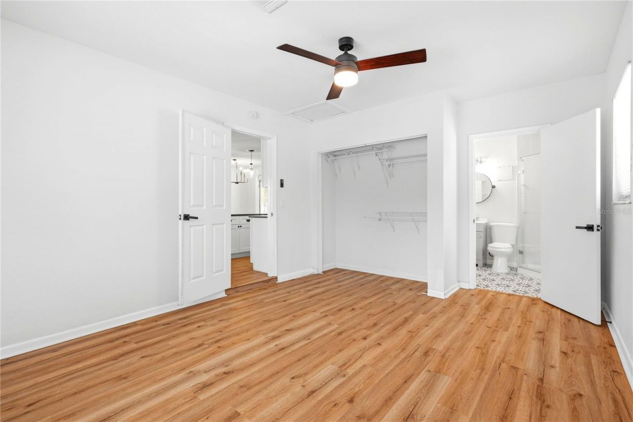 5586 30th Avenue N, Saint Petersburg, FL 33710 Photo