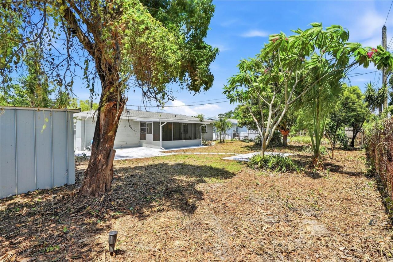 5586 30th Avenue N, Saint Petersburg, FL 33710 Photo
