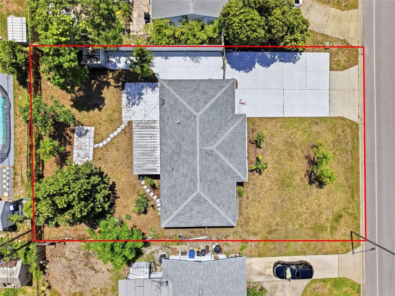 5586 30th Avenue N, Saint Petersburg, FL 33710 Photo