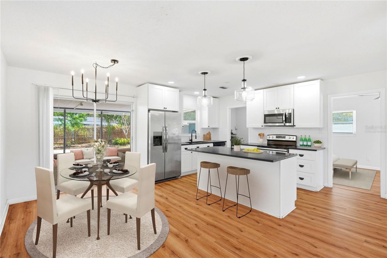 5586 30th Avenue N, Saint Petersburg, FL 33710 Photo