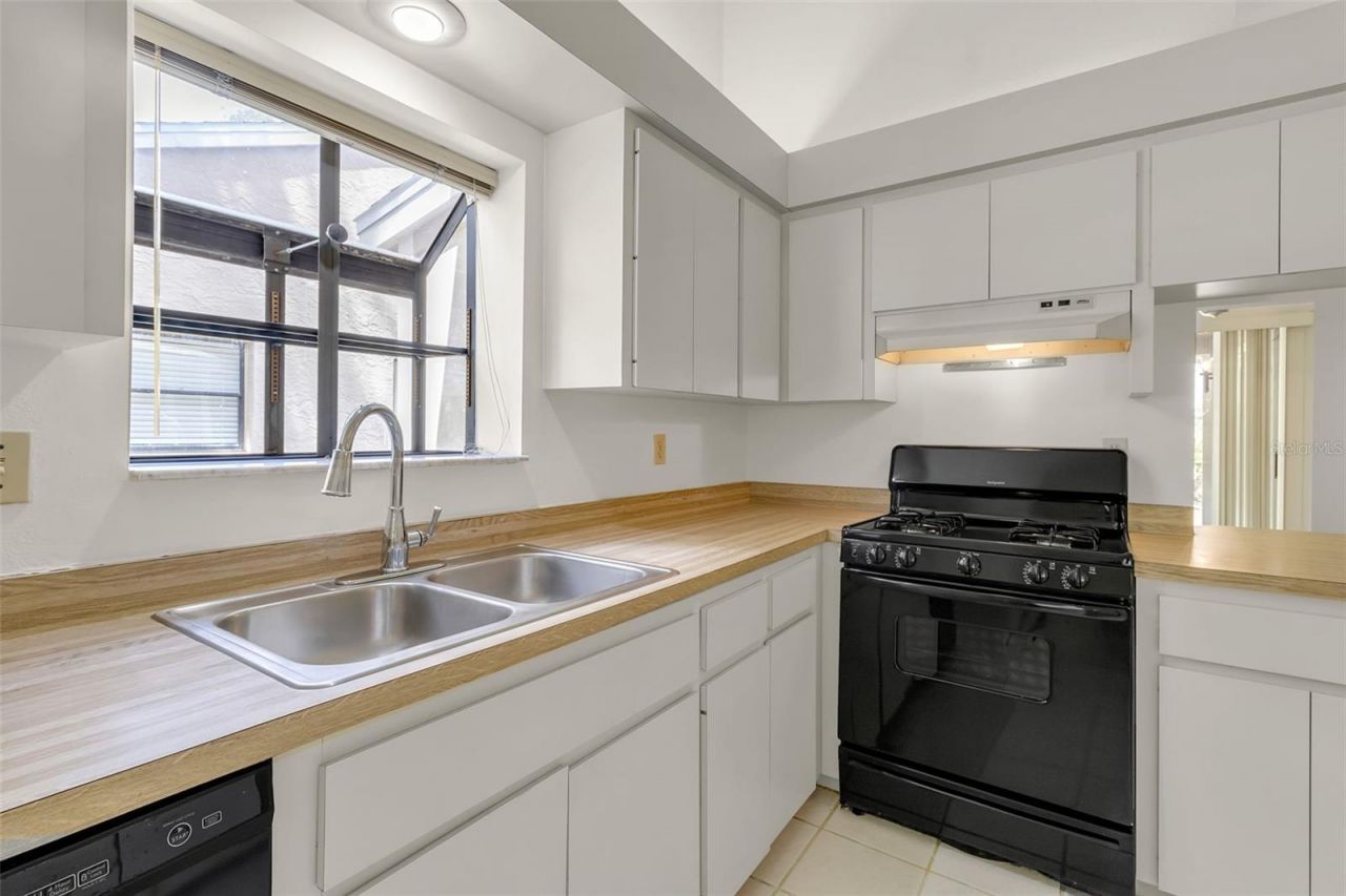 4877 Village Gardens Drive, Unit 193, Sarasota, FL 34234 Photo