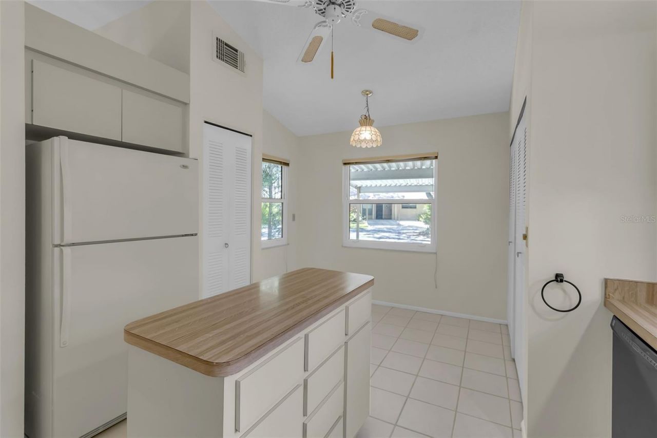 4877 Village Gardens Drive, Unit 193, Sarasota, FL 34234 Photo