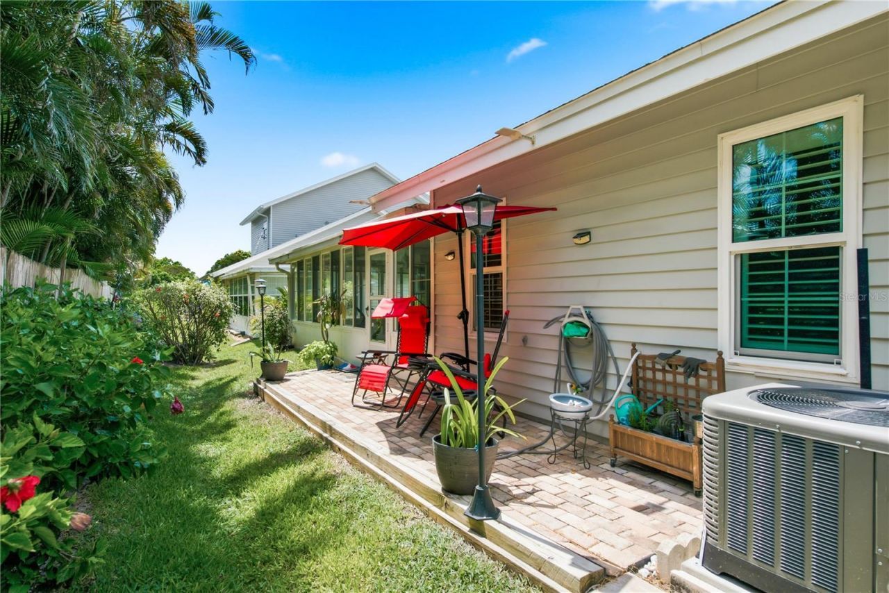 11722 Currie Lane, Unit H1, Largo, FL 33774 Photo