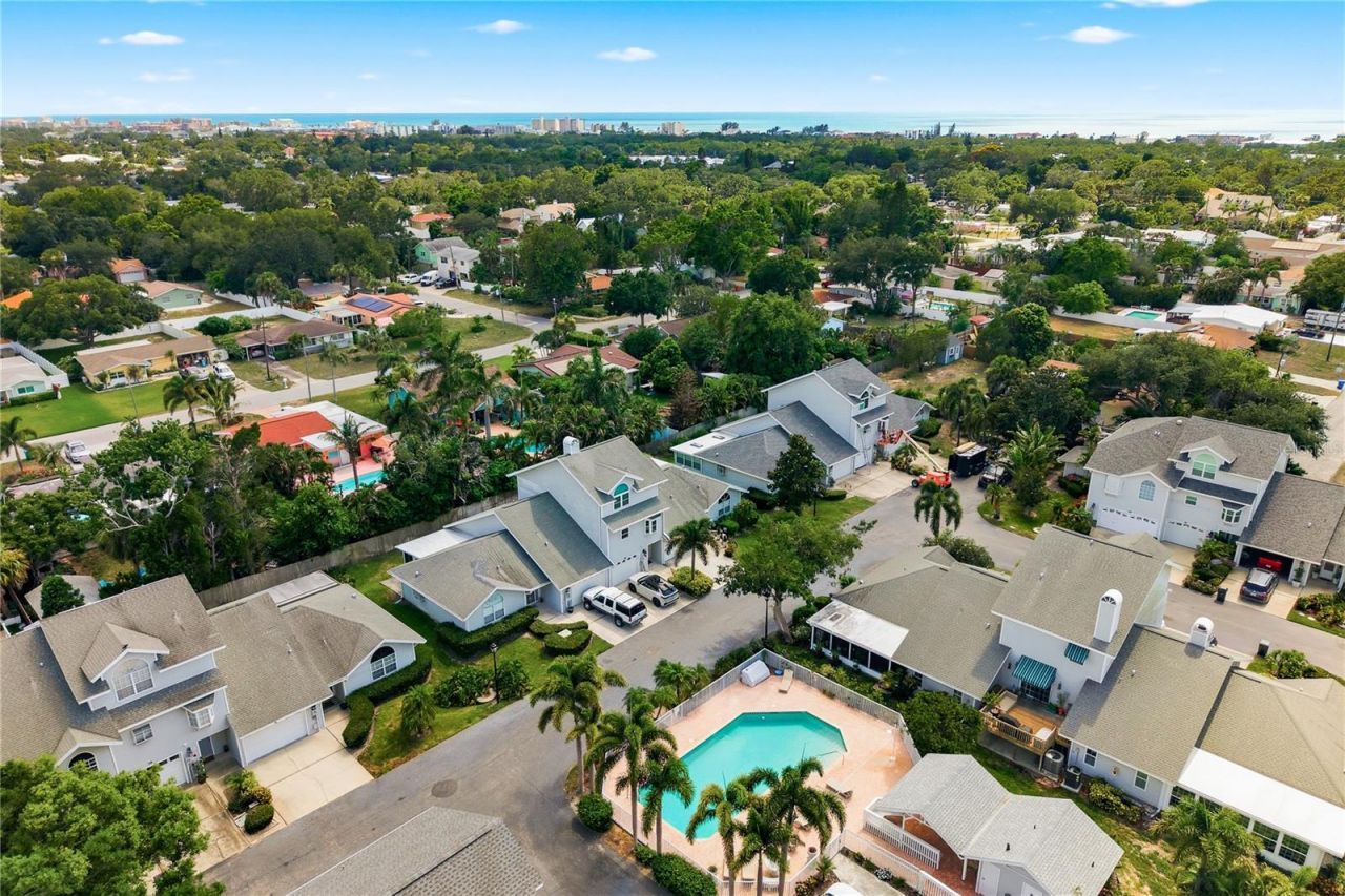 11722 Currie Lane, Unit H1, Largo, FL 33774 Photo