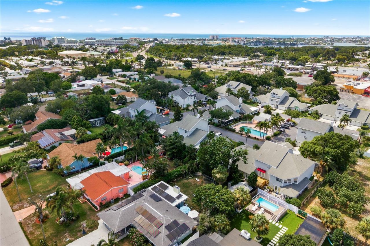 11722 Currie Lane, Unit H1, Largo, FL 33774 Photo