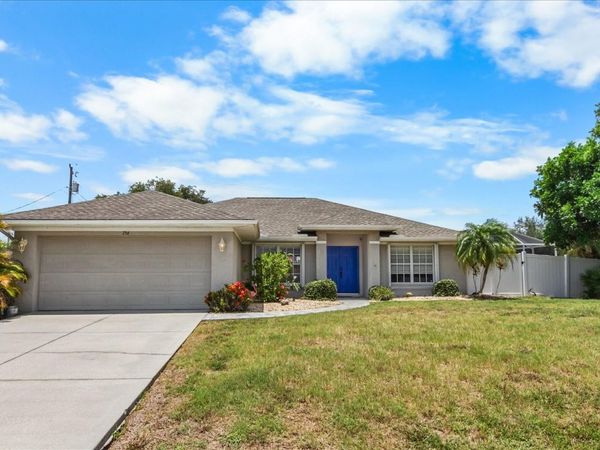 756 W BAFFIN DRIVE , VENICE, FL 34293