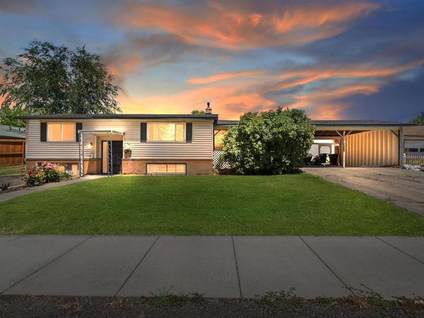630 E Court Street, Weiser, ID 83672