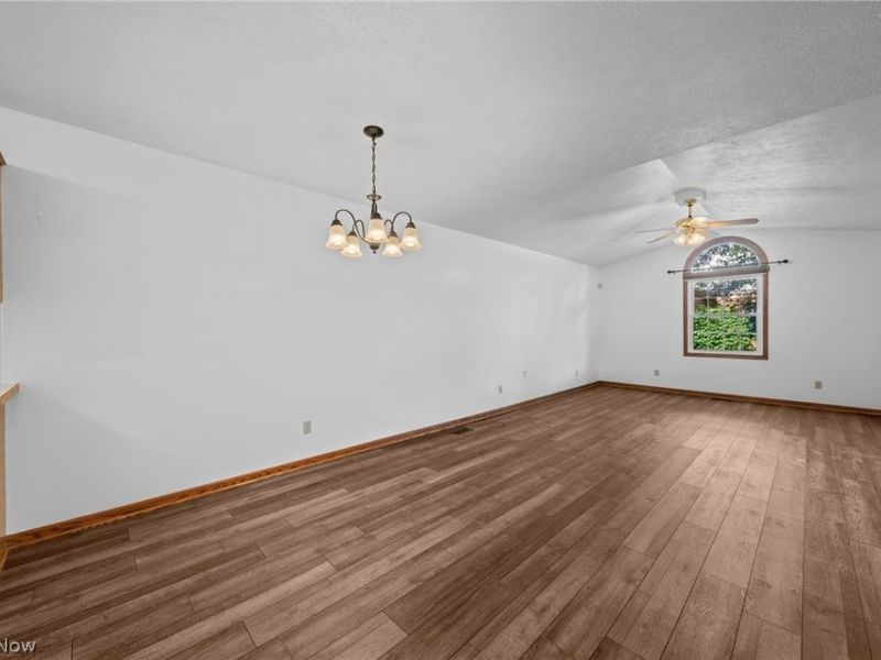 1543 Danube Drive NW, Uniontown, OH 44685 Photo 12