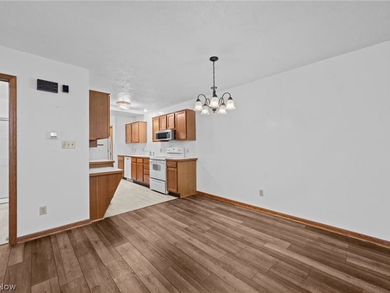 1543 Danube Drive NW, Uniontown, OH 44685 Photo 13