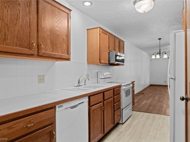 1543 Danube Drive NW, Uniontown, OH 44685 Photo 19