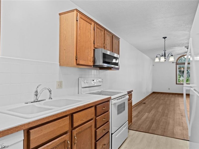 1543 Danube Drive NW, Uniontown, OH 44685 Photo 21