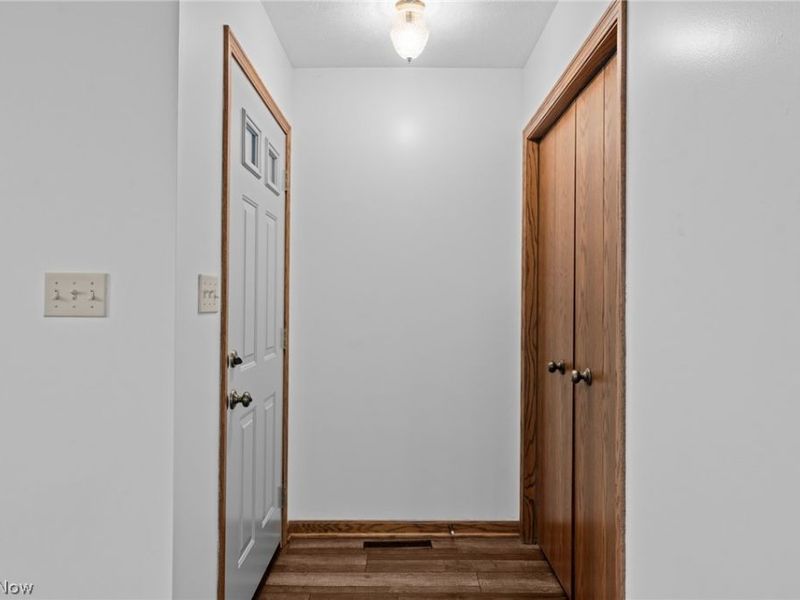 1543 Danube Drive NW, Uniontown, OH 44685 Photo 4