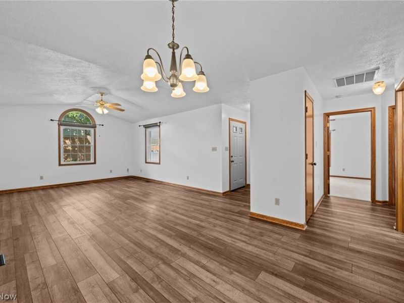 1543 Danube Drive NW, Uniontown, OH 44685 Photo 6