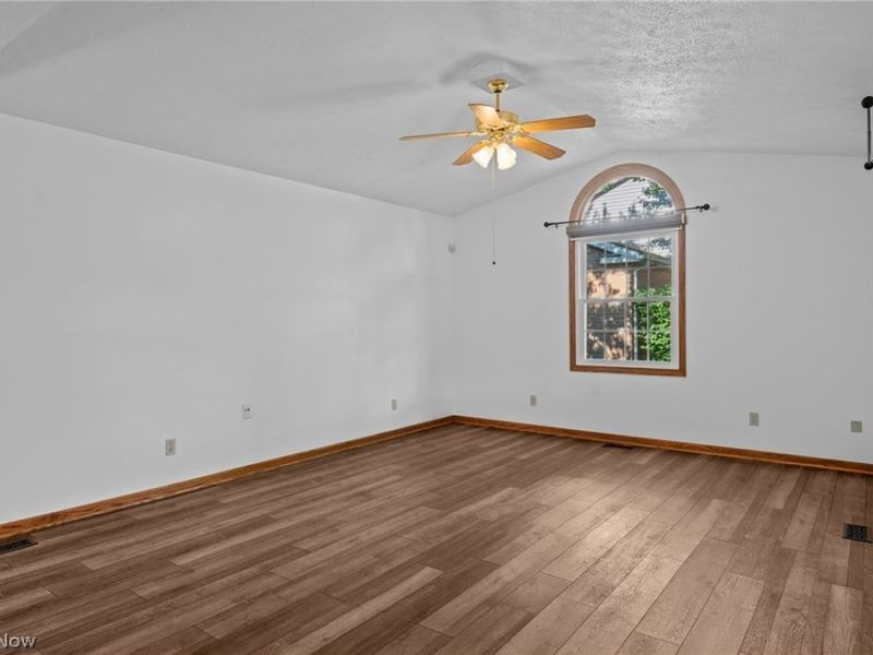 1543 Danube Drive NW, Uniontown, OH 44685 Photo 8