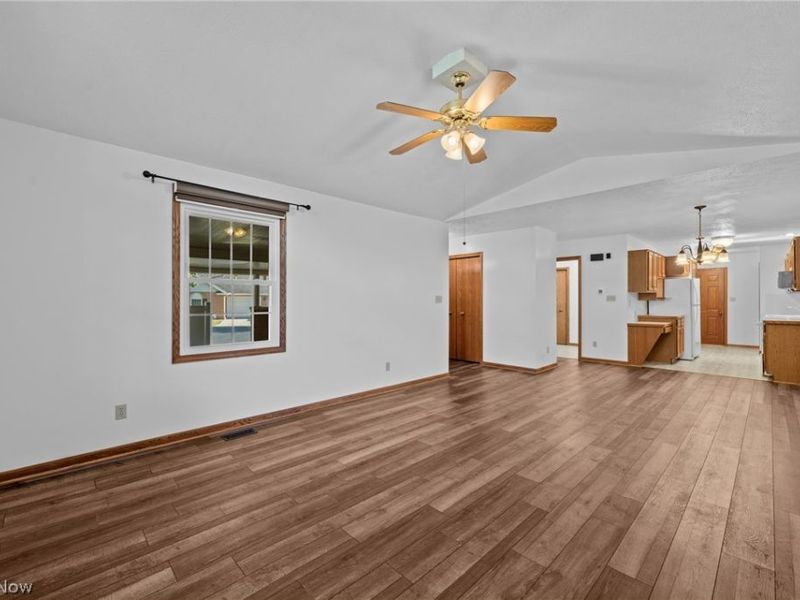 1543 Danube Drive NW, Uniontown, OH 44685 Photo 9