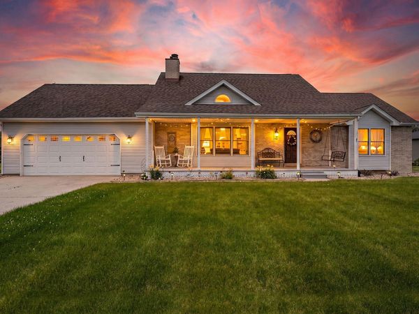 1790 W 134th Court , Crown Point, IN 46307