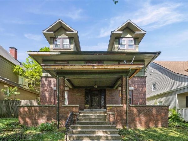 524 Cypress Avenue, Kansas City, MO 64124