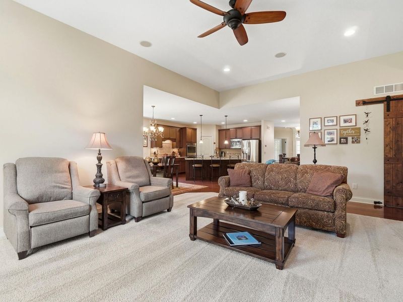 384 Woodgate Lane, Westerville, OH 43082 Photo 6