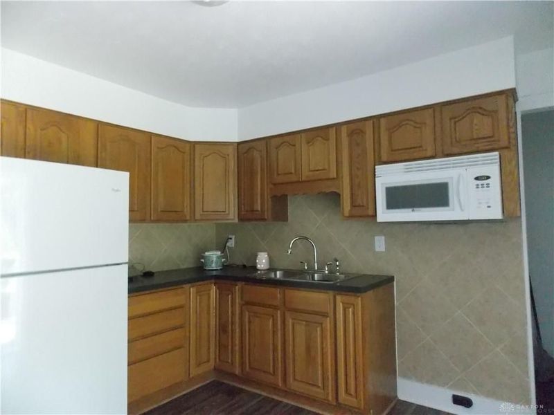 1227 Styer Drive, Bethel Township, OH 45344 Photo 7